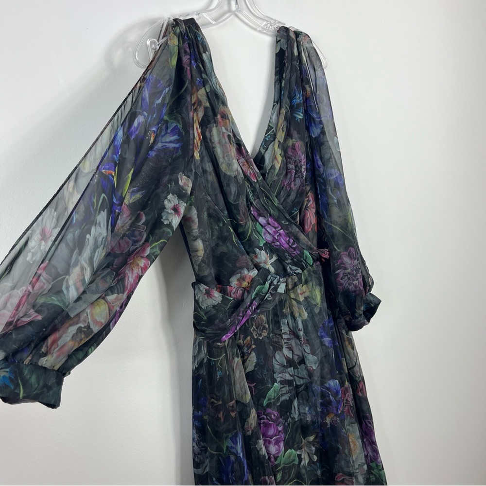 Marchesa Notte Metallic Sheer Multicolor Floral
Pleated Gown Size 12 Moody Black - Picture 5 of 13